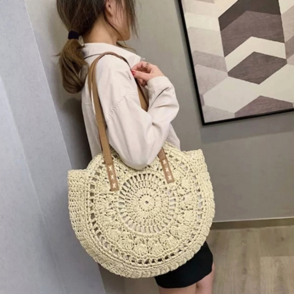 Emily Round Straw Bag - Beige